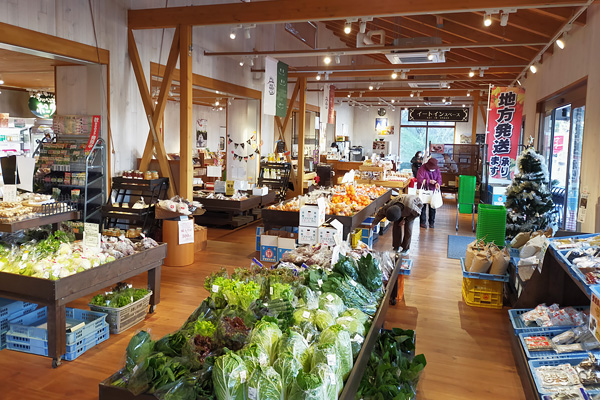 小松おあしす市場に広がる瀬戸内海