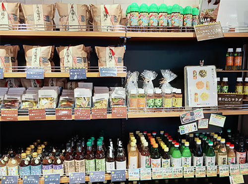 小松おあしす市場の店内